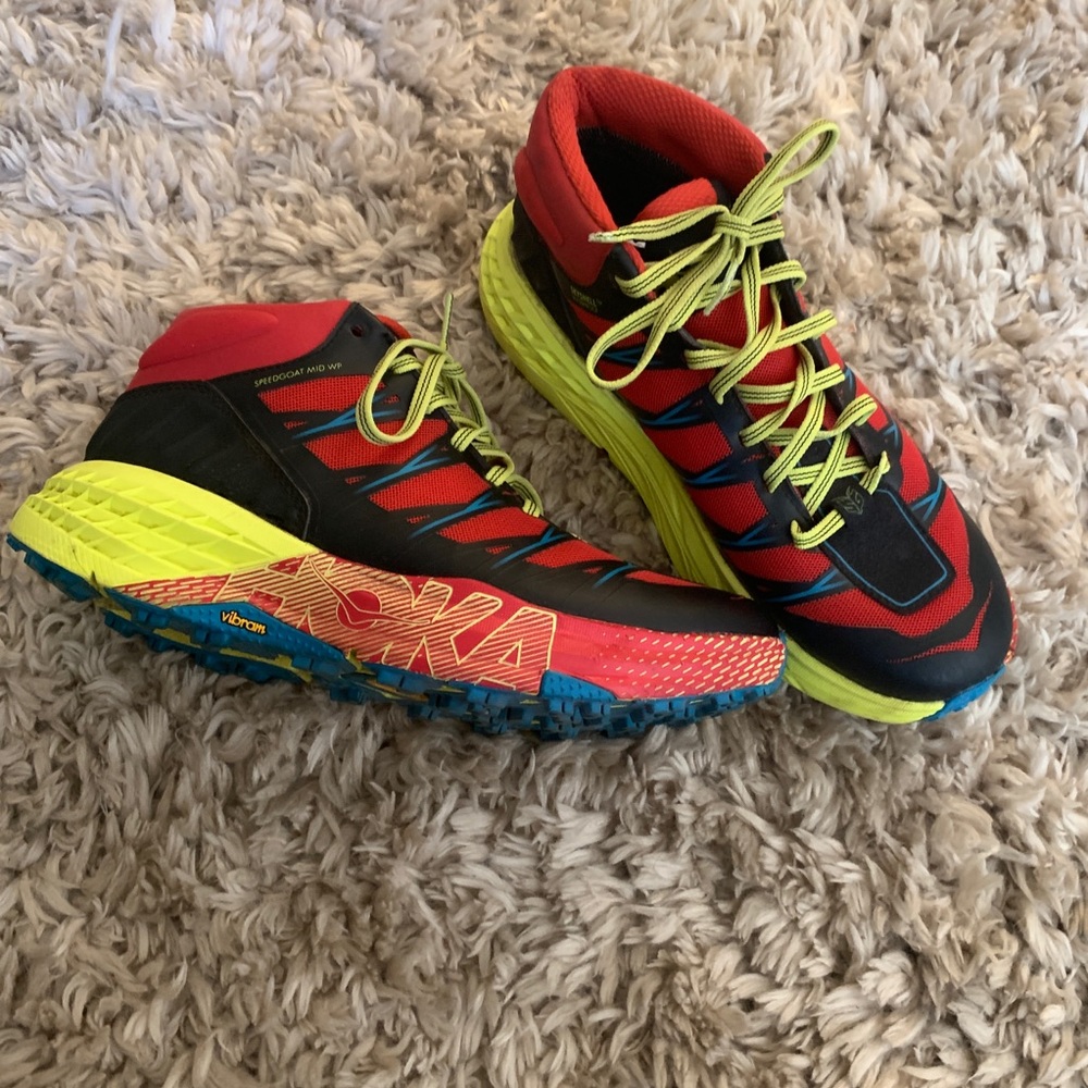 Hoka One One Men’s SpeedGoat Mid Waterproof